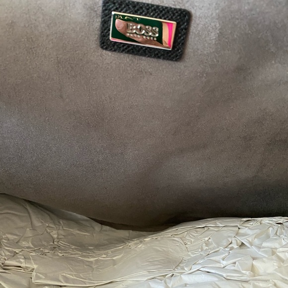 Hugo Boss - Picture 3 of 8